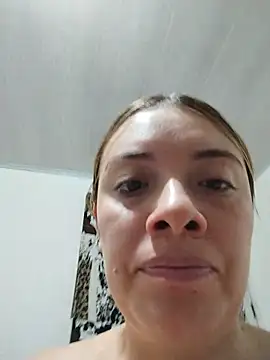 valery mora online show from May 2026 11:24:01 PM