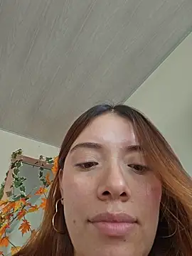 valery mora online show from April 2026 07:07:02 PM