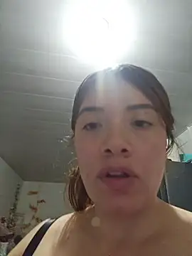 valery mora online show from October 2025 11:04:01 PM