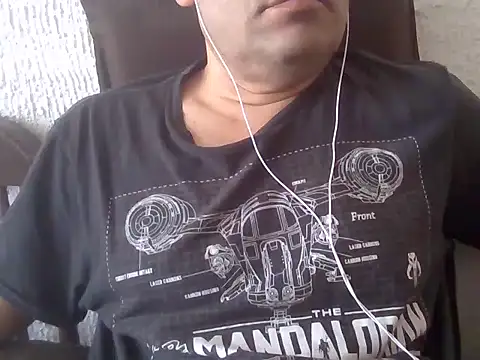 Snapshot of lover_camer chatting on January 2025 03:04:02 PM lover camer online show from January 2025 03:04:02 PM