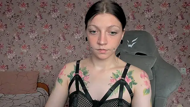 Lolly Haze online show from May 2026 03:43:02 AM
