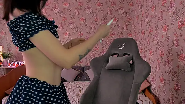 Lolly Haze online show from November 2025 04:24:02 AM