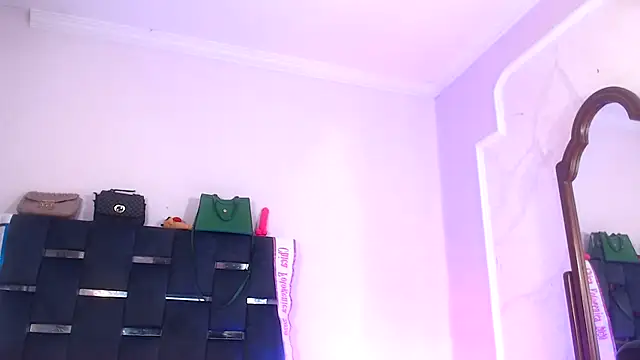 sexy-luna-star-ts online show from October 2025 02:47:02 PM