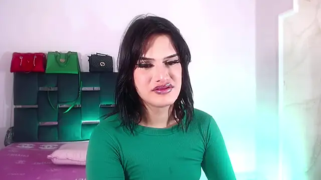 sexy-luna-star-ts online show from October 2025 02:39:02 PM