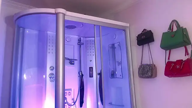 sexy-luna-star-ts online show from November 2025 08:01:02 PM