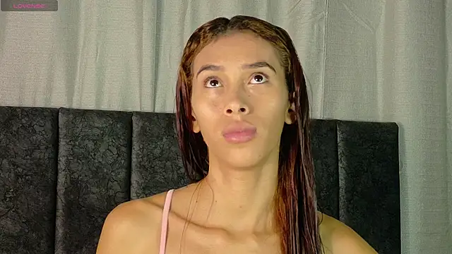 Snapshot of Iamkarlaa_doll chatting on September 2025 06:25:01 AM Iamkarlaa doll online show from September 2025 06:25:01 AM