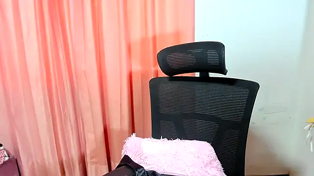 FalakRese online show from October 2025 05:57:01 PM