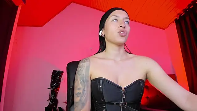 MistressVenena online show from November 2025 09:59:02 PM