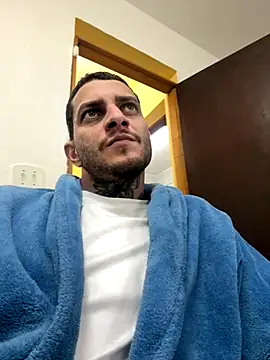 Christopherreis online show from October 2025 01:25:01 AM