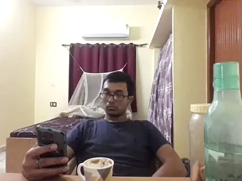 THE NAKED BOY online show from November 2025 02:28:02 PM