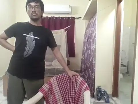 THE NAKED BOY online show from May 2026 05:11:02 AM
