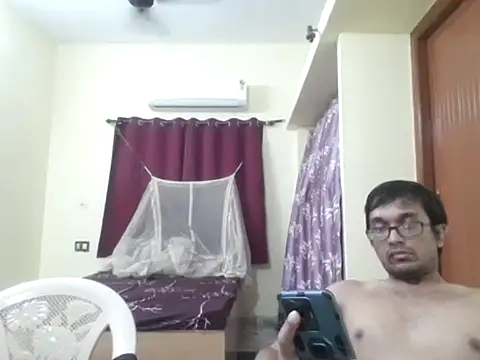 THE NAKED BOY online show from November 2025 04:00:01 PM