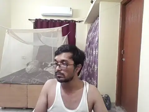 THE NAKED BOY online show from April 2026 02:57:02 PM