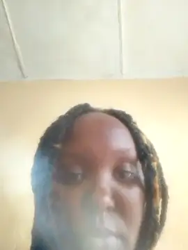 Queen001046 online show from November 2025 07:18:02 AM