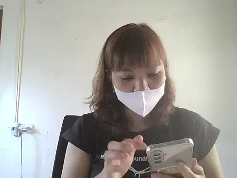 Angela-Eira online show from May 2026 01:15:01 AM