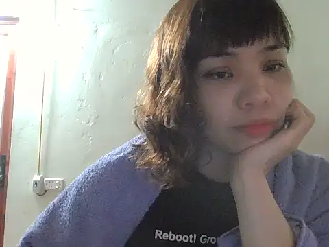 Angela-Eira online show from December 2025 10:33:02 PM