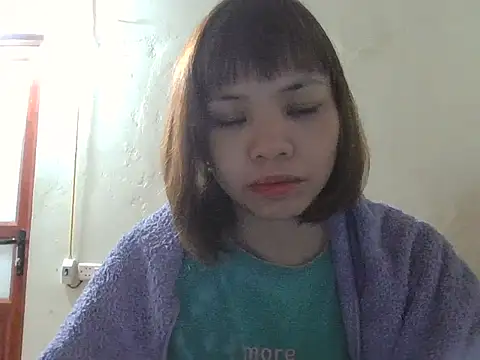 Angela-Eira online show from October 2025 09:00:01 PM