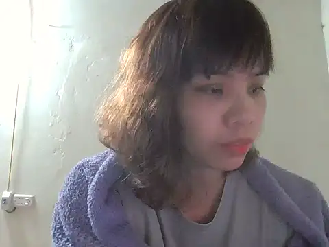 Angela-Eira online show from December 2025 10:10:01 PM