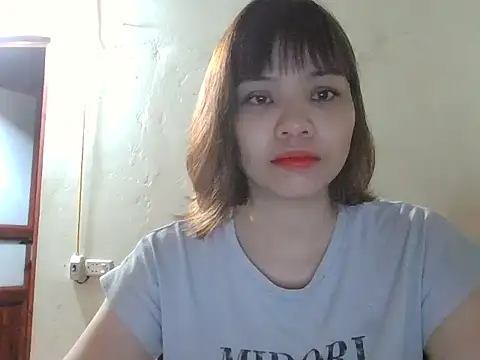 Snapshot of Angela-Eira chatting on October 2025 08:53:01 PM Angela-Eira online show from October 2025 08:53:01 PM