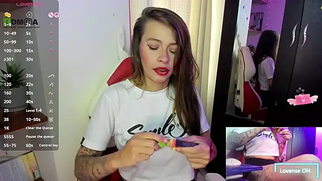 sweetlittlelisa online show from November 2025 09:59:01 PM