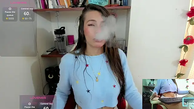 sweetlittlelisa online show from April 2026 08:42:02 PM