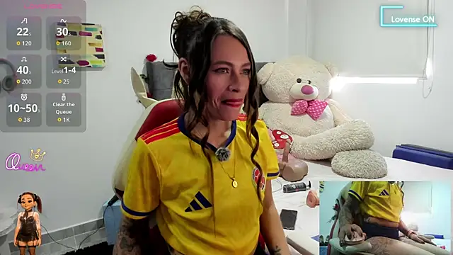 Snapshot of sweetlittlelisa chatting on June 2026 08:40:02 PM sweetlittlelisa online show from June 2026 08:40:02 PM