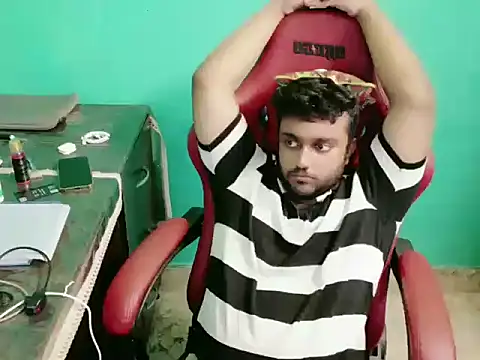 Snapshot of telugu_boy_ chatting on October 2025 03:54:02 AM telugu boy online show from October 2025 03:54:02 AM
