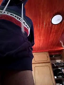 weedmanhot28 online show from October 2025 07:14:02 PM