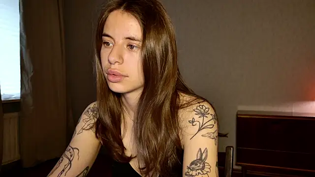 Snapshot of MazzyDoll chatting on June 2026 05:57:01 AM MazzyDoll online show from June 2026 05:57:01 AM