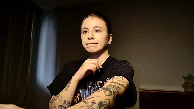 MazzyDoll online show from February 2026 12:02:02 PM