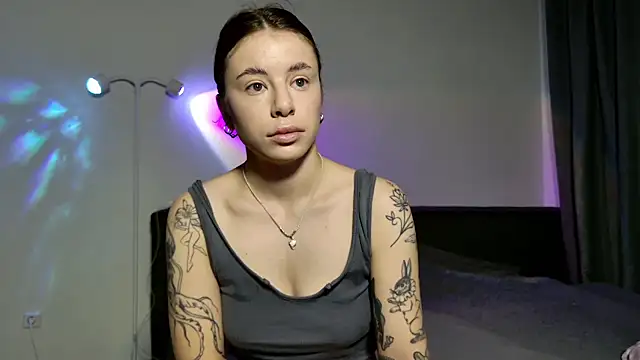 Snapshot of MazzyDoll chatting on November 2025 04:45:02 AM MazzyDoll online show from November 2025 04:45:02 AM