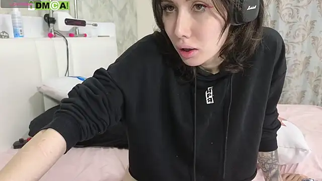 Snapshot of KawaiiNullify chatting on November 2025 09:02:01 AM KawaiiNullify online show from November 2025 09:02:01 AM