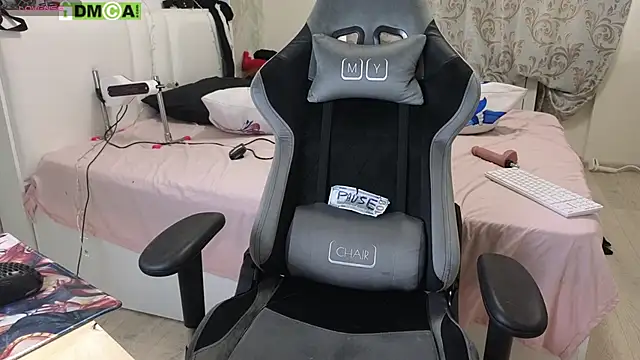 KawaiiNullify online show from February 2026 05:32:01 AM