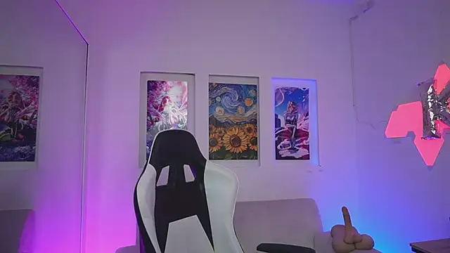 KayraOwen online show from November 2025 11:36:02 AM