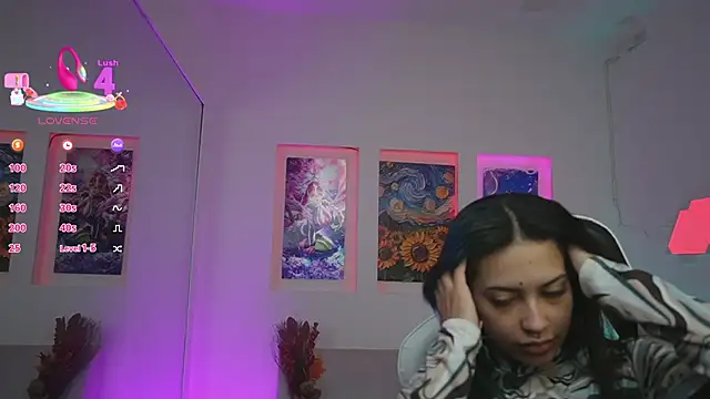 KayraOwen online show from November 2025 12:20:01 PM