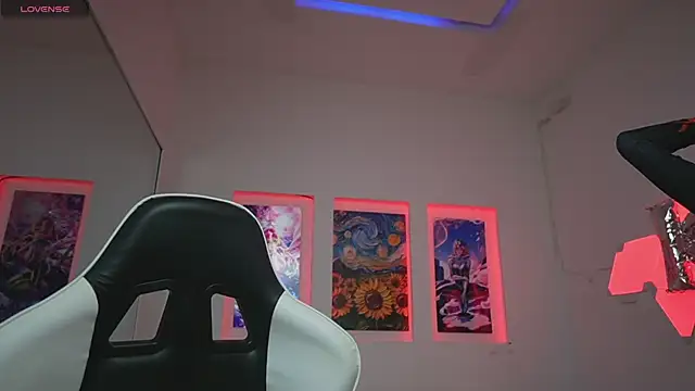 KayraOwen online show from November 2025 11:36:02 AM