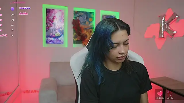 KayraOwen online show from October 2025 11:42:01 AM