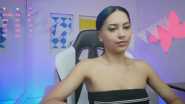 KayraOwen online show from October 2025 12:06:02 PM