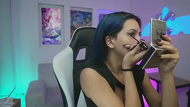 KayraOwen online show from November 2025 12:05:02 PM