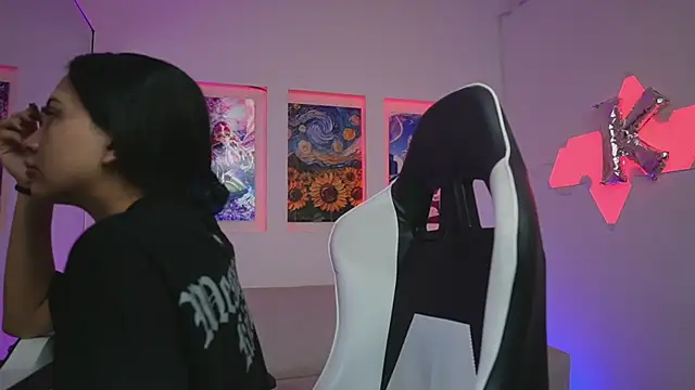 KayraOwen online show from December 2025 12:11:01 PM