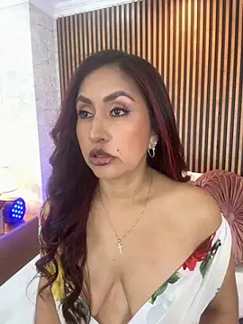 MonicaMoret online show from September 2025 12:55:01 PM