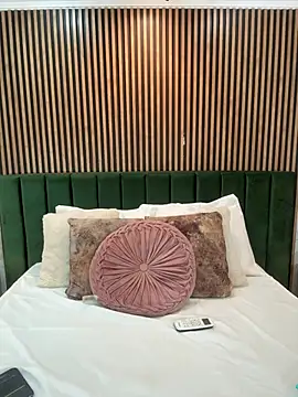 MonicaMoret online show from March 2026 12:44:02 PM