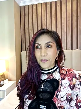 MonicaMoret online show from March 2025 12:06:02 PM