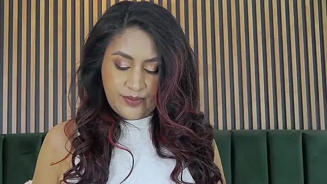 MonicaMoret online show from March 2026 12:29:02 PM