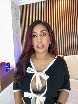 MonicaMoret online show from September 2025 12:22:02 PM