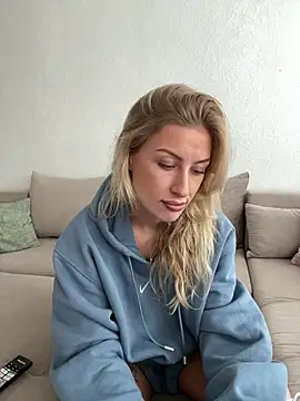 Snapshot of belle98 chatting on October 2025 01:34:01 PM belle98 online show from October 2025 01:34:01 PM