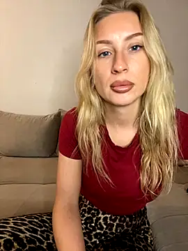 Snapshot of belle98 chatting on November 2025 03:49:01 PM belle98 online show from November 2025 03:49:01 PM