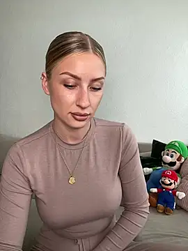 belle98 online show from March 2026 04:13:02 PM