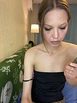 Snapshot of KateMariett chatting on June 2026 09:20:01 PM KateMariett online show from June 2026 09:20:01 PM