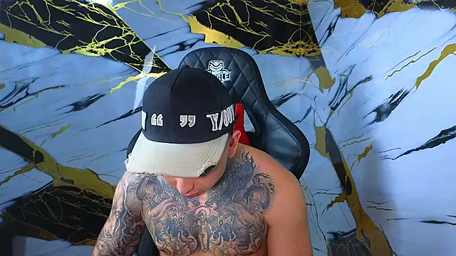 Snapshot of Kevin22_222 chatting on February 2026 03:07:02 AM Kevin22 222 online show from February 2026 03:07:02 AM